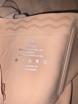 MeshSmooth ™ High-Waisted Mid Thigh Short