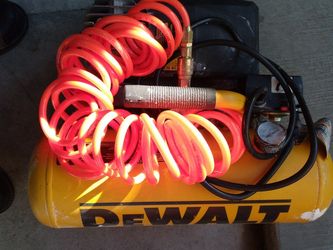 De Walt 4 Gallon Compressor