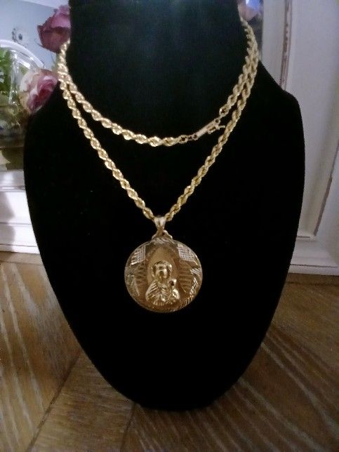 14k Rope Chain And Pendant 