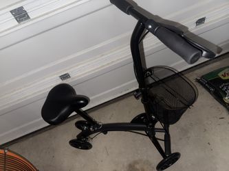 Knee Seated Scooter