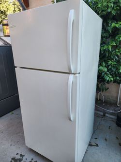 Refrigerator  Frigidaire