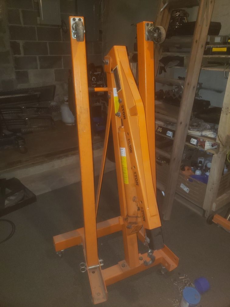 Central hydraulics engine hoist for Sale in Hummelstown, PA OfferUp