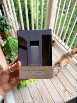 Motion sensor solar powered light
