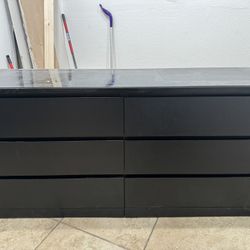 Dresser (Almost New)