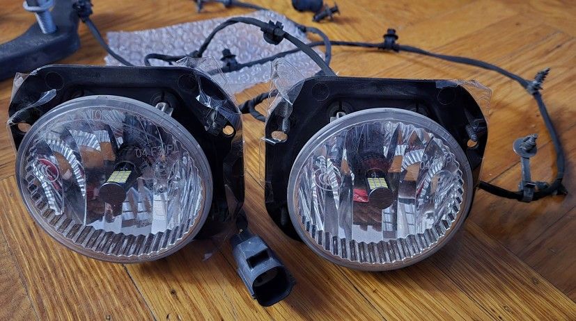 Original 2023 JEEP Gladiator Fog Lights