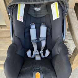 Chicco KeyFit 30 Infant Car Seat and Base, Rear-Facing Seat for Infants 4-22 lbs., Includes Infant Head and Body Support, Compatible with Chicco Strol