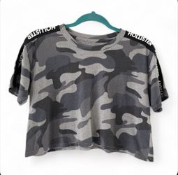 Hollister Grey Camo Crop Shirt