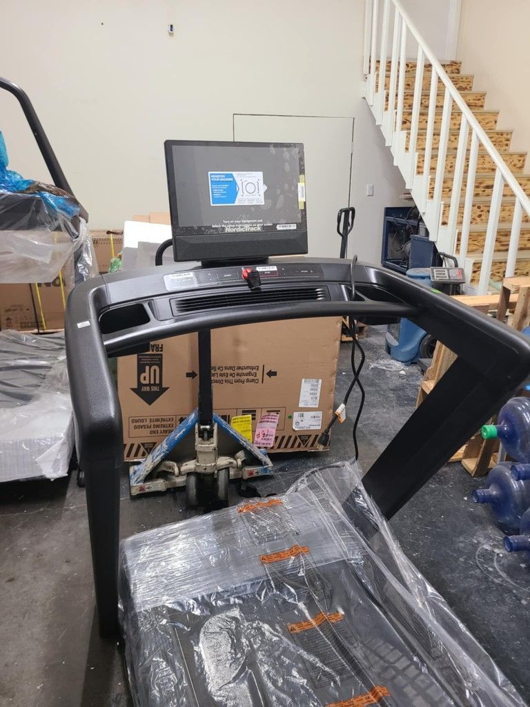 FULLERTON- 2025 model NORDICTRACK Commercial 1750 treadmill - 1300$