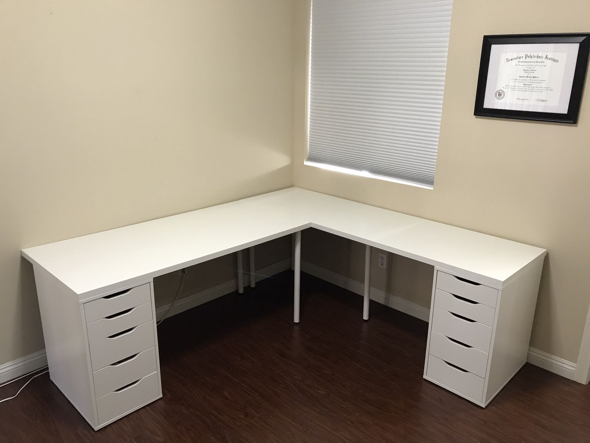 White L Corner desk with drawers Ikea