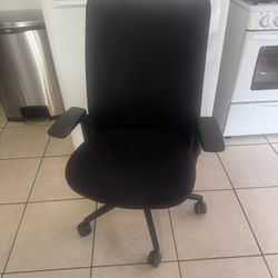 Knoll Executive Office Chair 