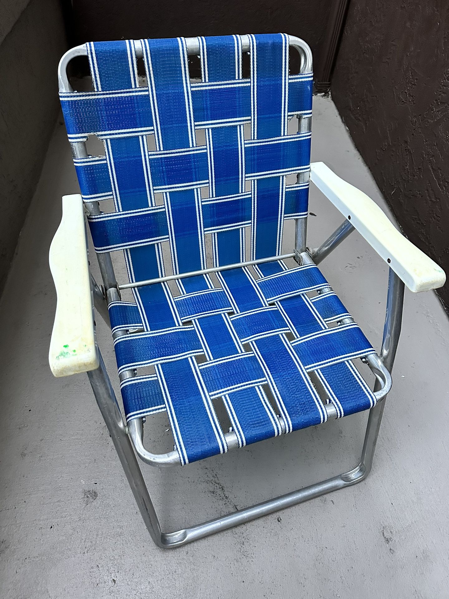 Vintage Aluminum Beach Lawn Chair Outdoor Folding Chair Nylon Webbed Blue Low