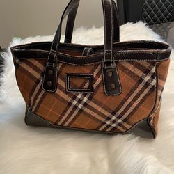  Burberry Blue Label Check Tote Handbag With Authentication Certificate 