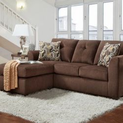 Stunning Nice Reversing Chaise Sectional!
