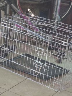 MEDIUM SIZE DOG CRATE