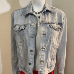 H&M Adult Size 8 100% Cotton Button Long Sleeve Collared Denim Jacket