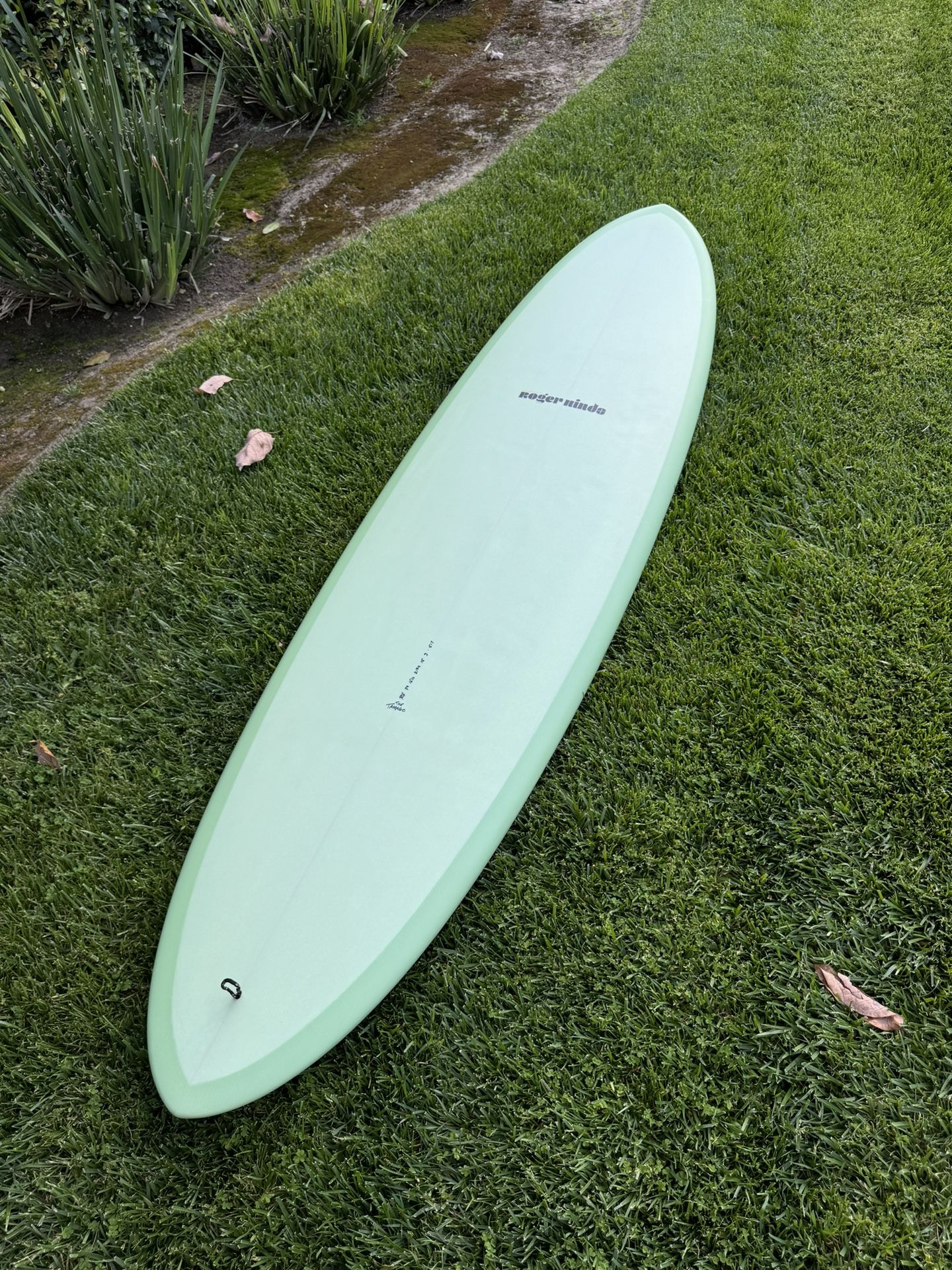 Roger Hinds Midlength Surfboard 7’4”