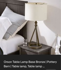 Pair of table lamps / bedside lamps / pottery barn lamps