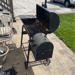 Come Get It. River grille With Smoker. 40 Obo