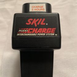 Skil Flexi Charger and Batter Pack