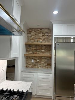 White shaker& oak shaker Island