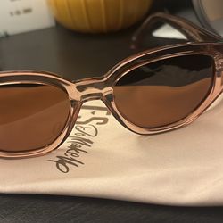 Women’s sun glasses