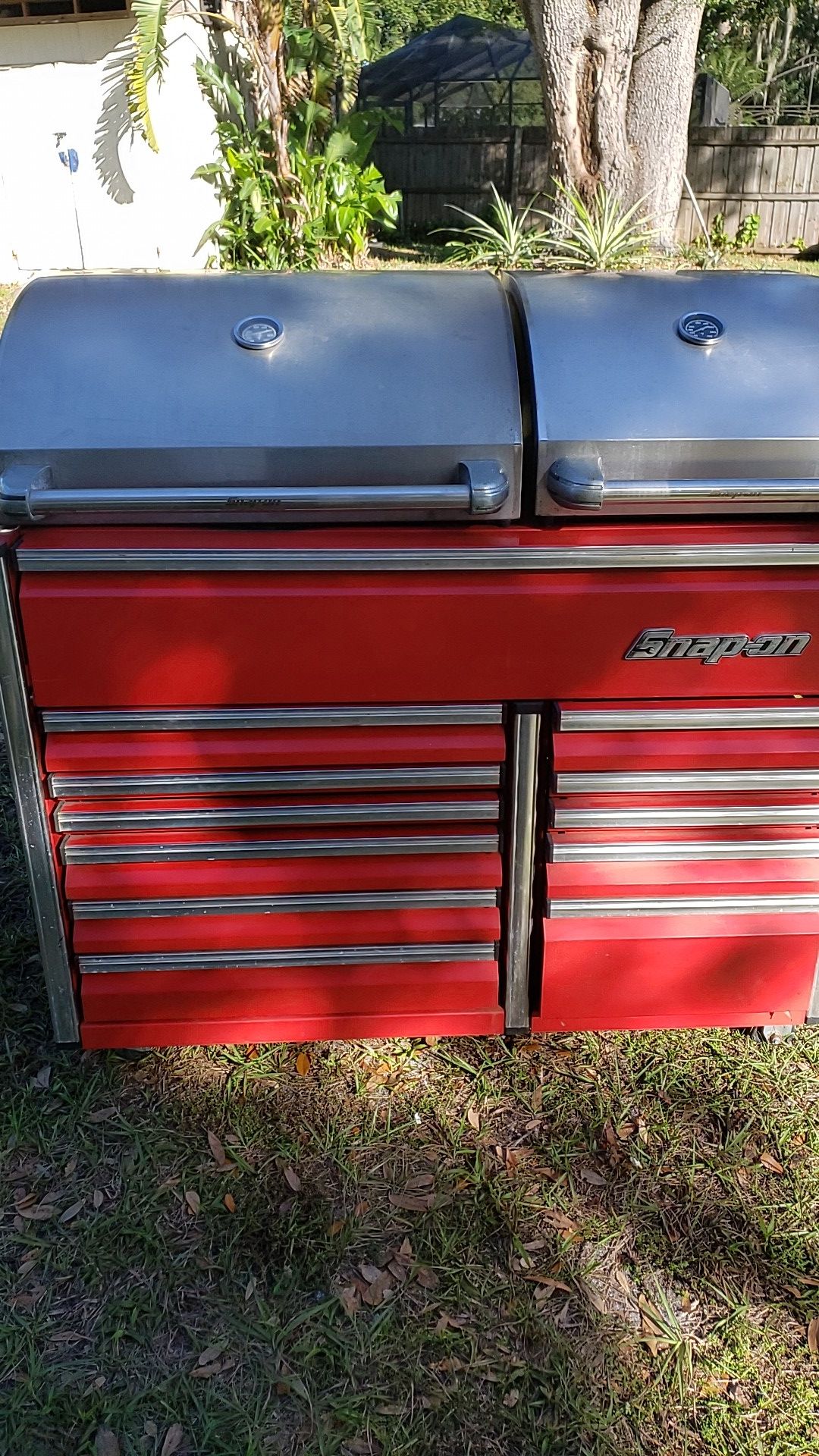 SnapOn gas Grill (tool box grill) for Sale in Auburndale, FL OfferUp