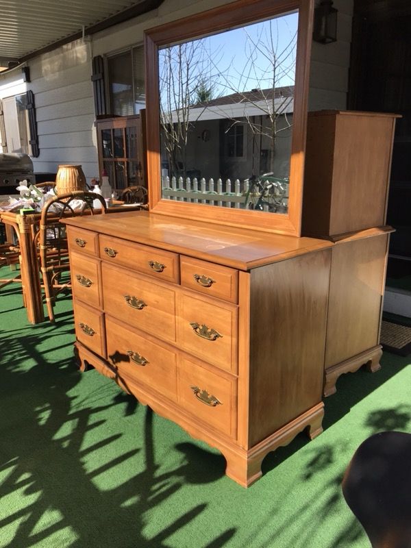 Dresser With Mirror Solid Wood Sumter Cabinet Company For Sale