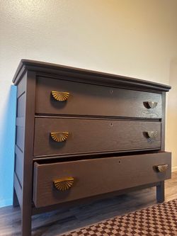 Solid wood chest
