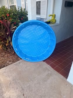 Free kiddie pool
