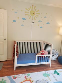Convertible Toddler bed and baby crib
