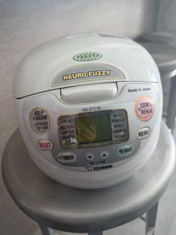 Zojirushi Neuro Fuzzy Rice Cooker NS-ZCC10
