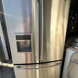 LG Stainless Steel Refrigerator Working Great 