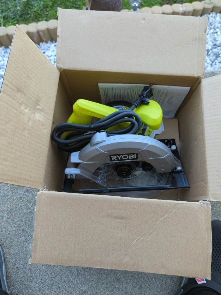 Ryobi Circular Saw. Cord.