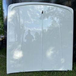Undercover Truck Bed Hard Tonneau Cover – White – Fiberglass