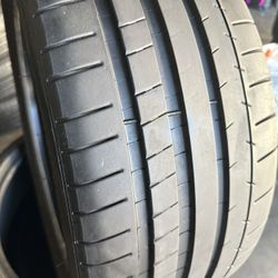 TIRE 235 35 20 MICHELIN