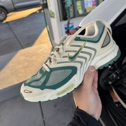 Men’s Nike Shoes (Size 10)