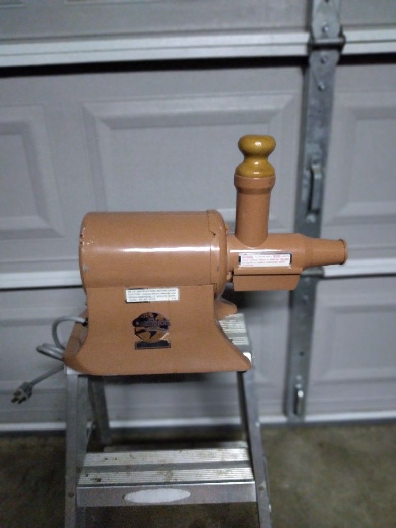Champion Juicer