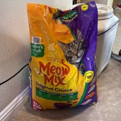 Meow Mix Sam’s Club / Cat Food 
