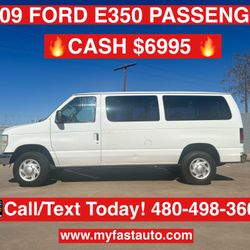 2009 Ford E350 Super Duty Passenger Van