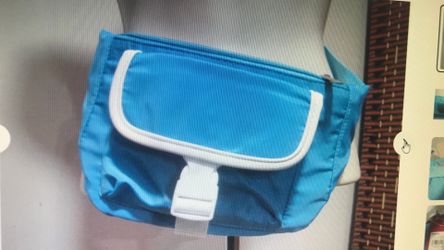 Target SO Colorblock Clip-Front Zipper Top & Back Pockets Fanny Pack Blue White