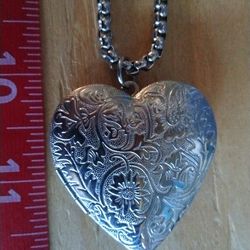 Heart locket with chain