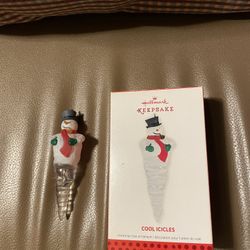 BRAND NEW HALLMARK KEEPSAKE COOL ICICLES FOR ONLY $4.00