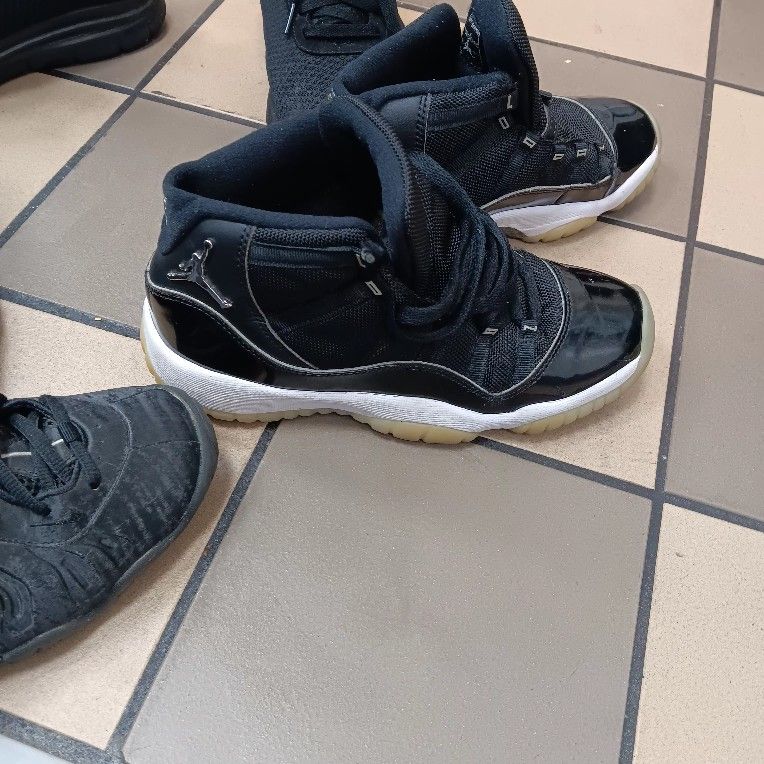 Nike's and jordan sneakers