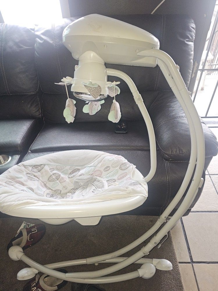 Baby Swing Fisher Price