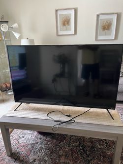 SMART TV 50 inches.