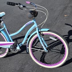 Women's Huffy Newport 26 Inch, 7 Speed  Cruiser Bike 