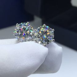 Certified Moissanite Screwback Earrings 