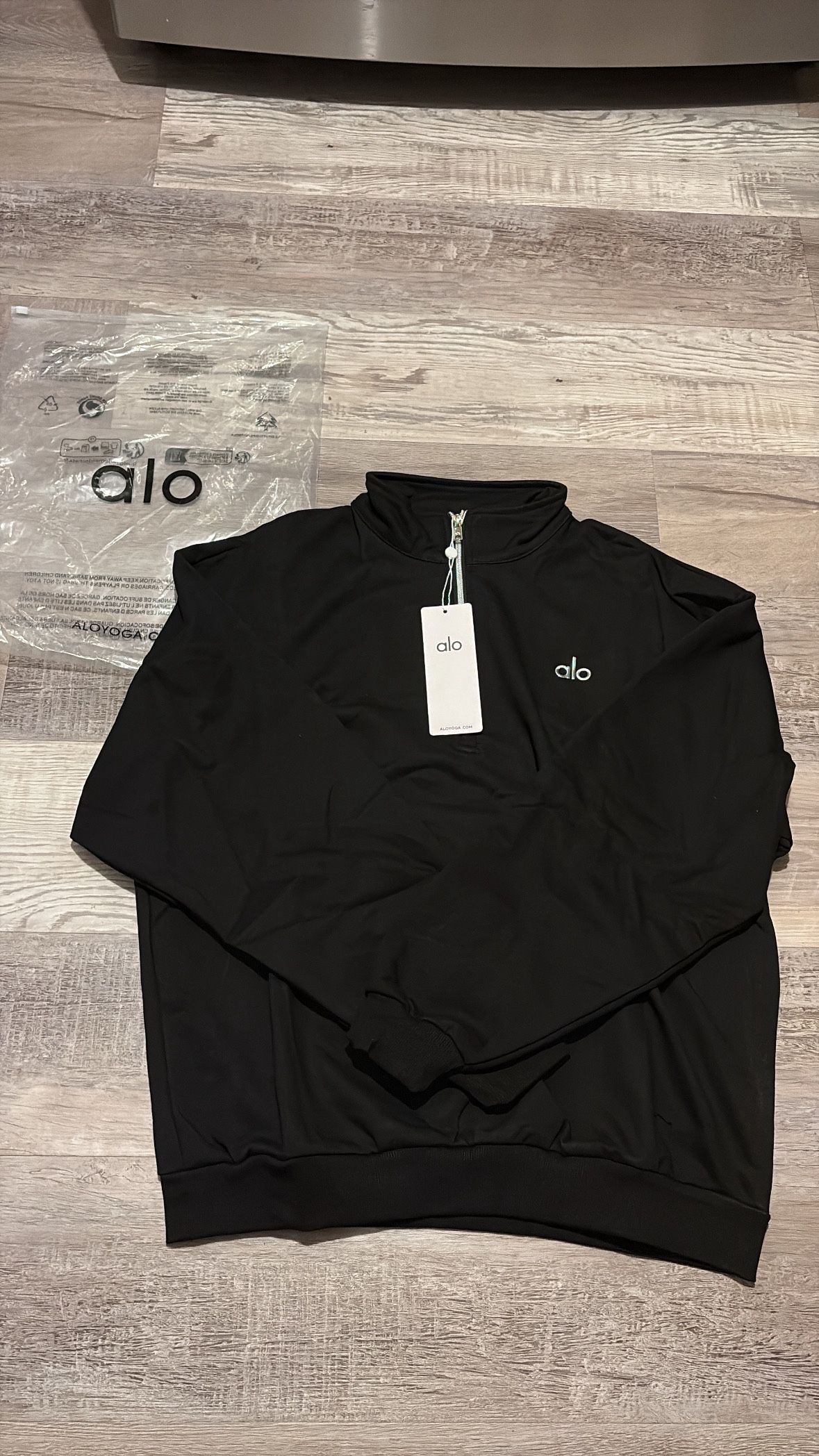 Black Alo Quarterzip Size M Brand New