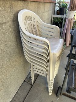 Free Chairs