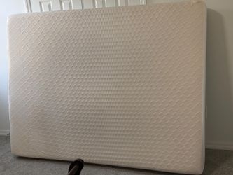 10” Memory Foam Queen Mattress